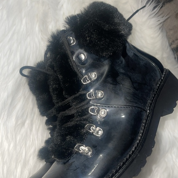 Boots - Picture 5 of 5